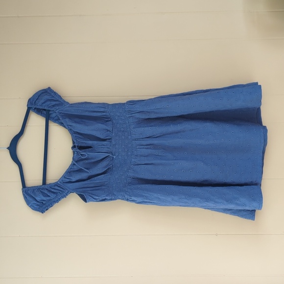 2/$20 Large Old Navy Eyelet Cotton Dress - Picture 2 of 4